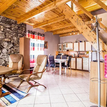 2 Bedroom Amazing In Prázdninový dům Lubiatowo (Pomerania)