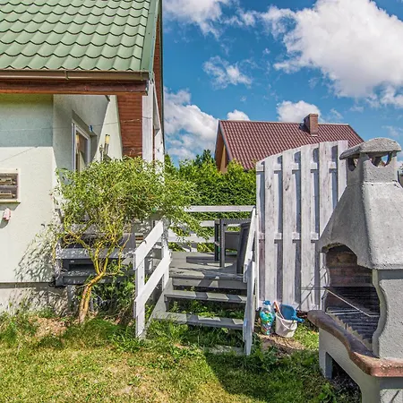 2 Bedroom Amazing In Lubiatowo Holiday home Lubiatowo (Pomerania)