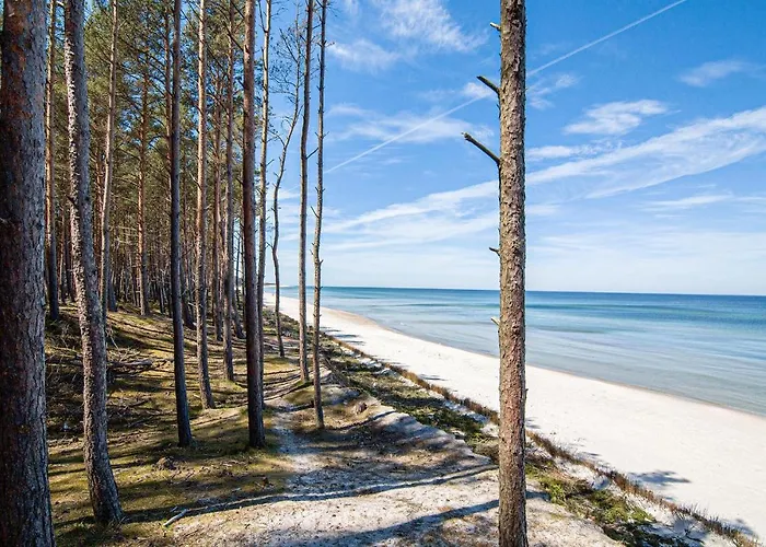 2 Bedroom Amazing In Lubiatowo (Pomerania)