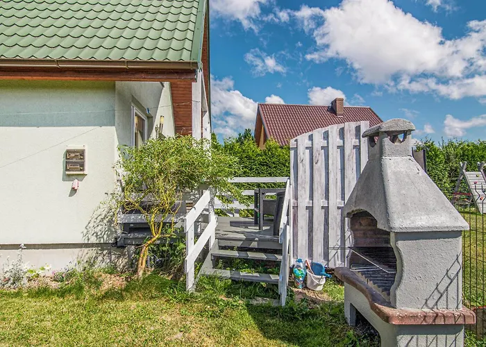 2 Bedroom Amazing In Prázdninový dům Lubiatowo (Pomerania)